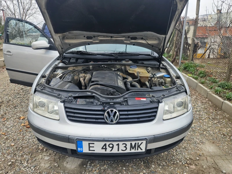 VW Passat, снимка 5 - Автомобили и джипове - 48738796