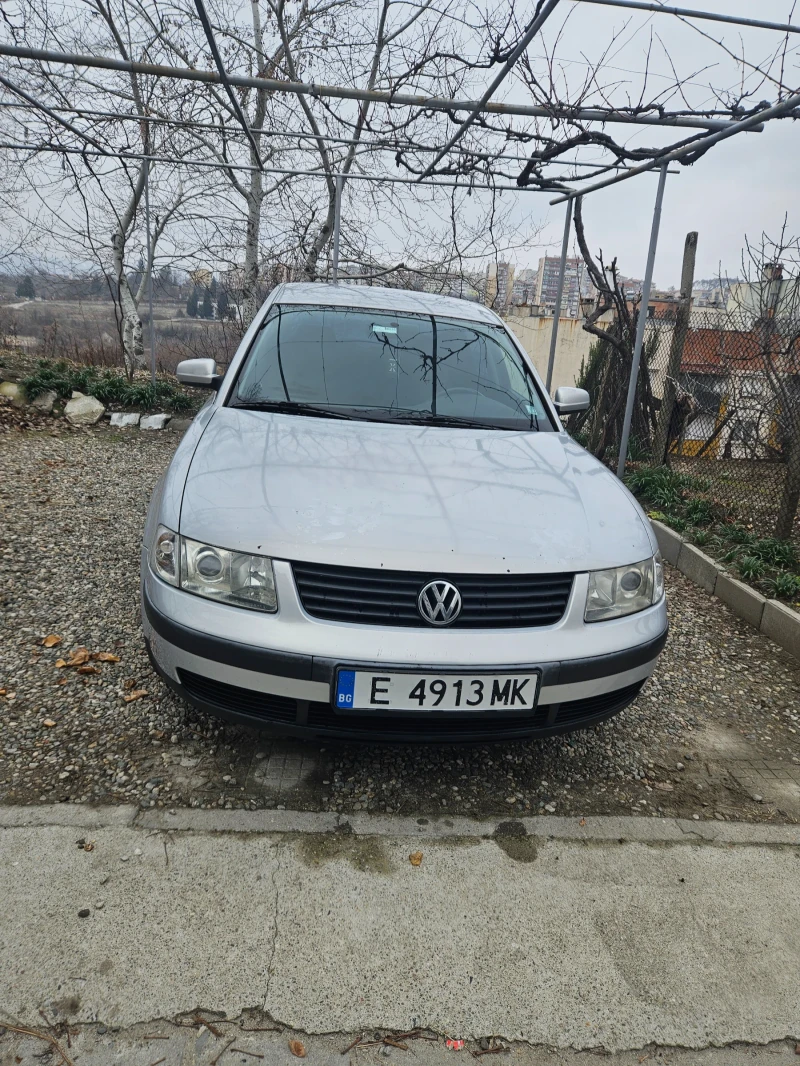 VW Passat, снимка 2 - Автомобили и джипове - 48738796