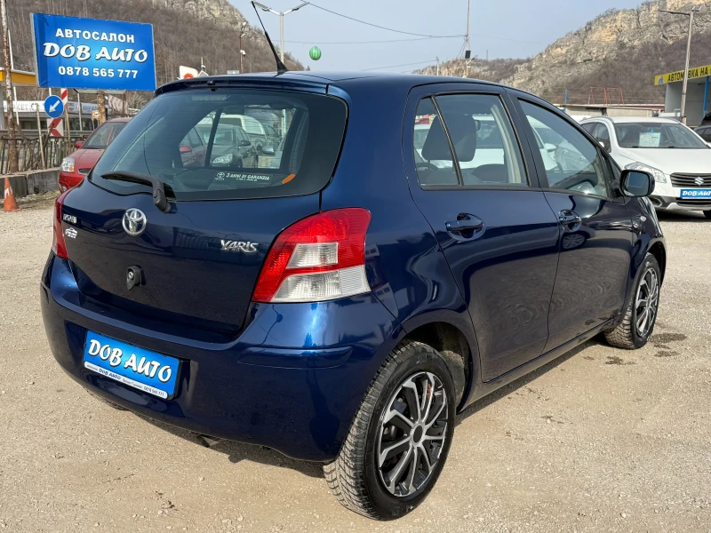 Toyota Yaris 1.3VVTI-100k.c 67000KM!КЛИМАТРОНИК!FACE LIFT!5 ВР., снимка 6 - Автомобили и джипове - 49124562