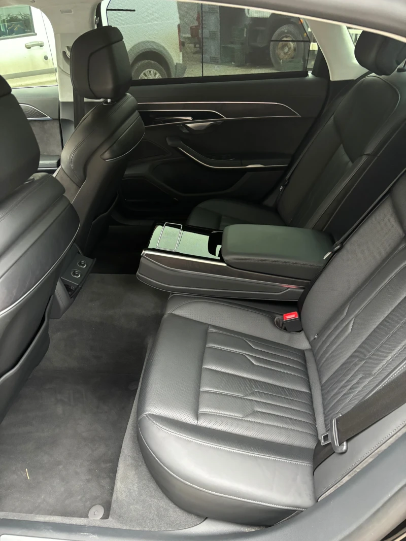 Audi A8, снимка 7 - Автомобили и джипове - 52218196
