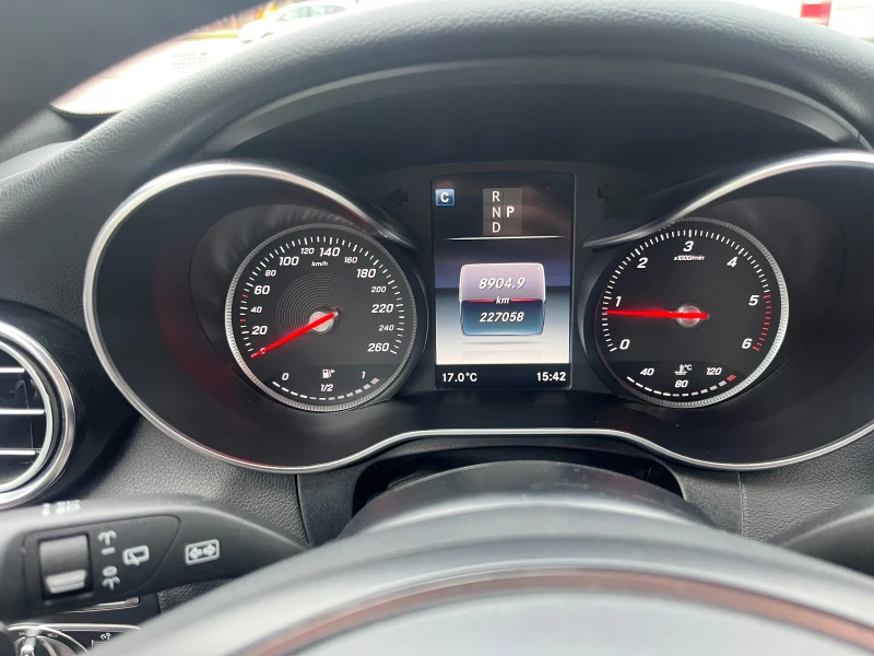 Mercedes-Benz C 250 !!AMG/ 4Matic/ 9G/Burmester/2017г./FULL MAX/TOP, снимка 13 - Автомобили и джипове - 52948609