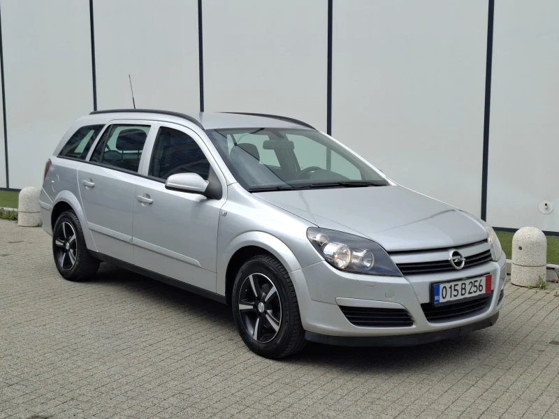 Opel Astra 1.4i* (75кс)* * * НОВ ВНОС* * * , снимка 8 - Автомобили и джипове - 50717300