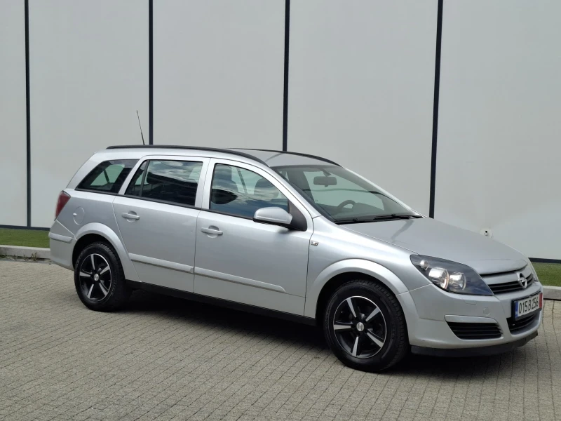 Opel Astra 1.4i* (75кс)* * * НОВ ВНОС* * * , снимка 9 - Автомобили и джипове - 50717300