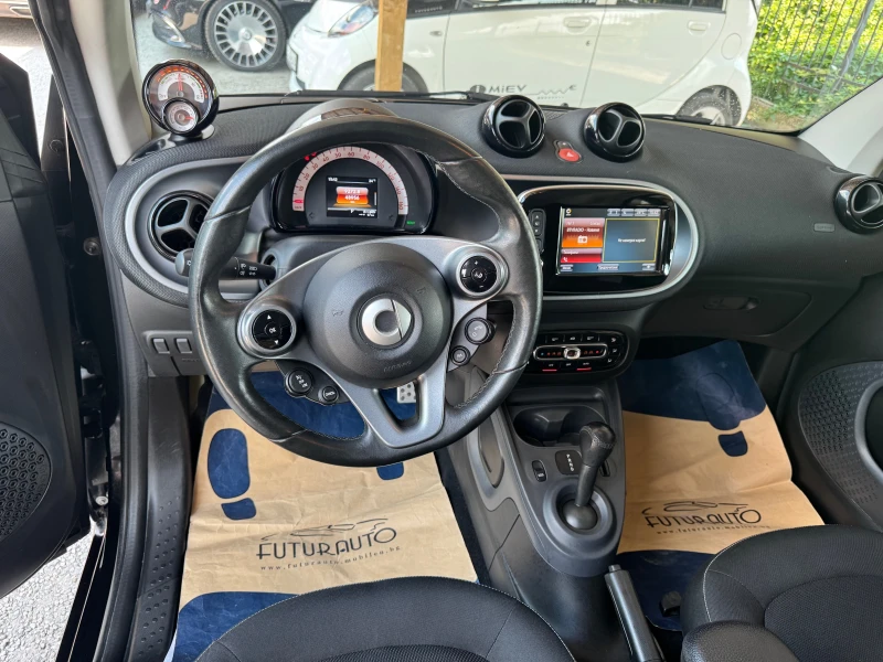 Smart Fortwo EQ 22kWh нов внос Швейцария, снимка 13 - Автомобили и джипове - 50942369