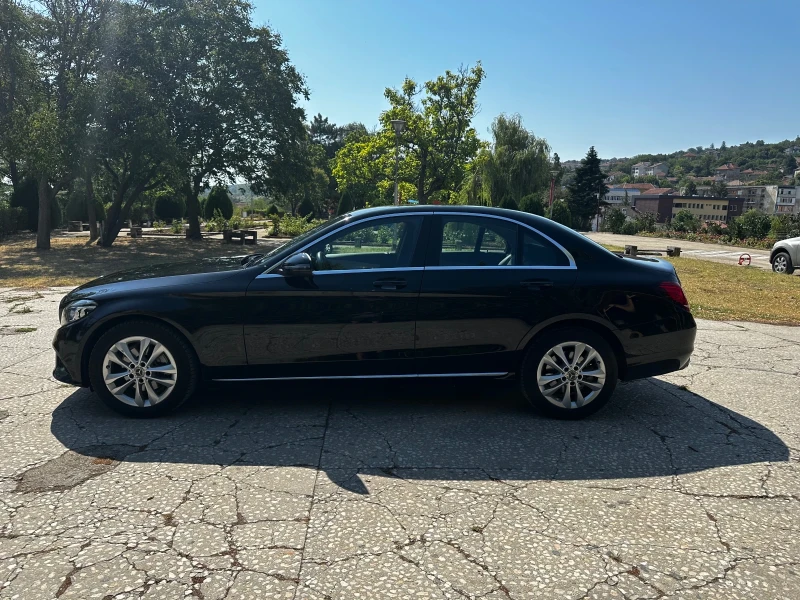 Mercedes-Benz C 220, снимка 2 - Автомобили и джипове - 52211616
