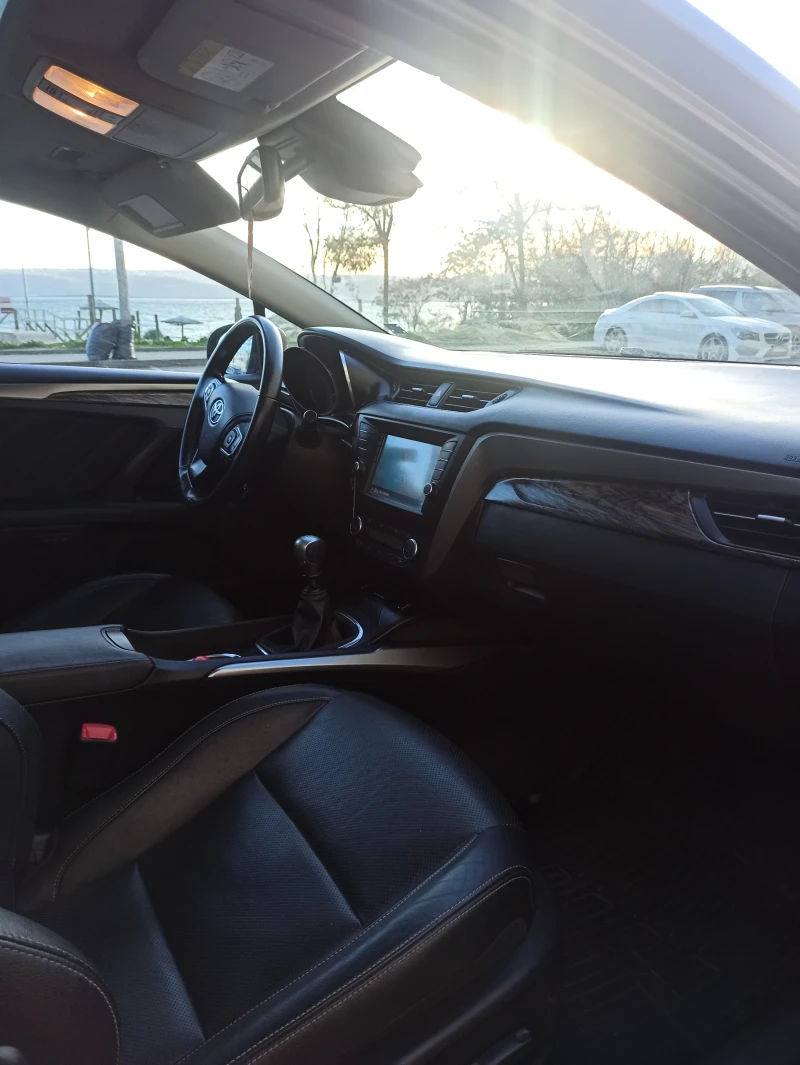 Toyota Avensis D4D, снимка 9 - Автомобили и джипове - 52541780