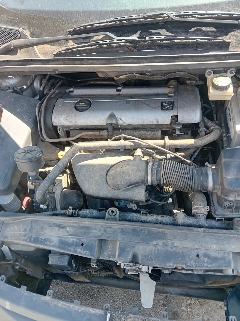 Peugeot 307 2.0i 136кс, снимка 5 - Автомобили и джипове - 53156266