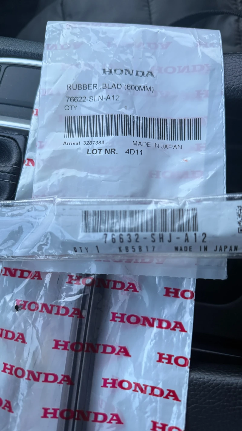 Honda Accord Tourer 2.0 I-VTEC, Lifestyle Facelift , снимка 13 - Автомобили и джипове - 53400846