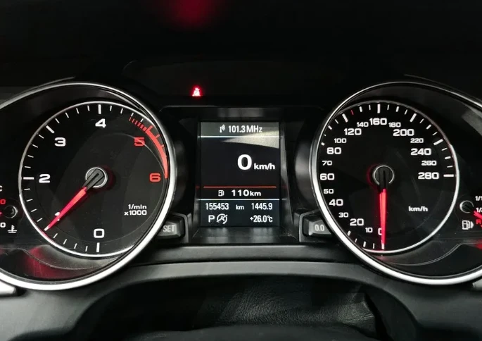 Audi A5 2.0 TDI Quattro - изображение 8