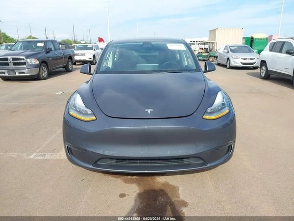Tesla Model Y LONG RANGE DUAL MOTOR ALL-WHEEL DRIVE, снимка 4 - Автомобили и джипове - 56116259
