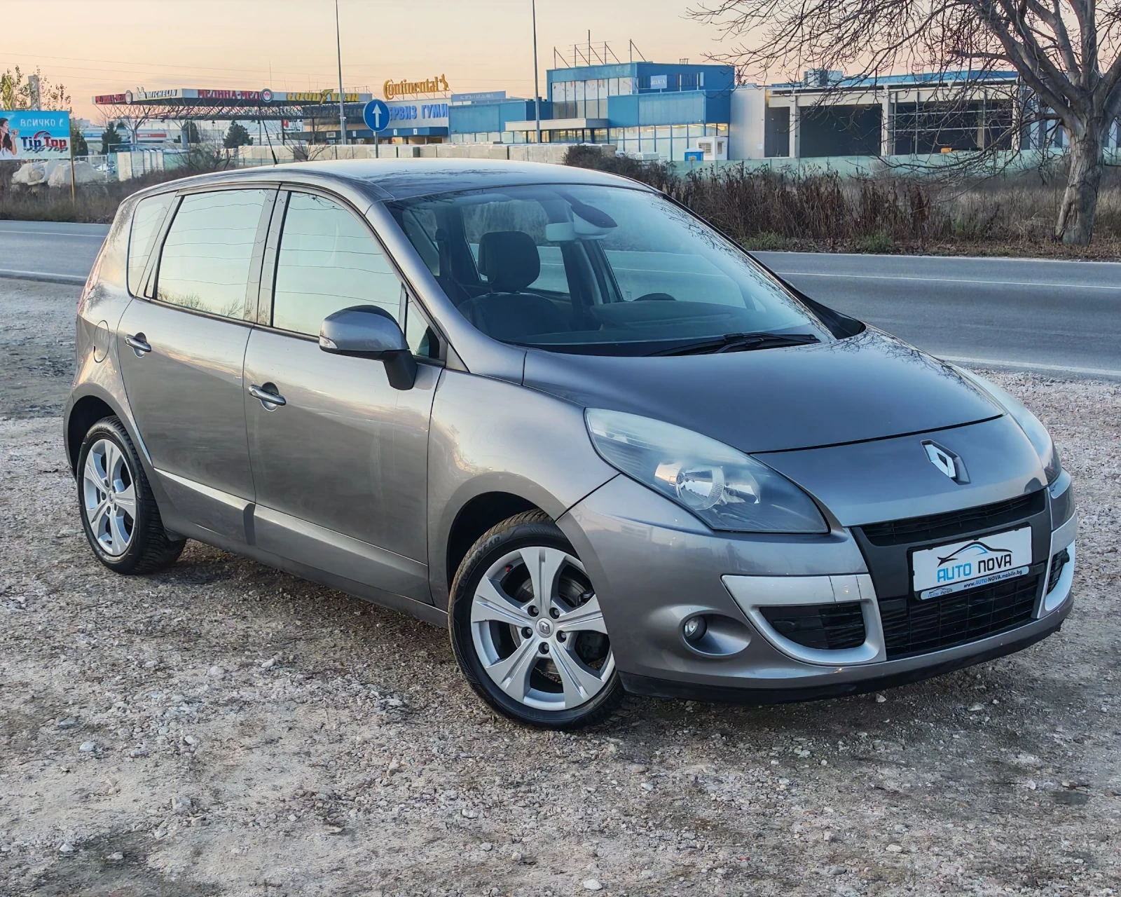 Renault Scenic 1.6 131 К.С. ДИЗЕЛ! МНОГО ЗАПАЗЕНА! , снимка 1