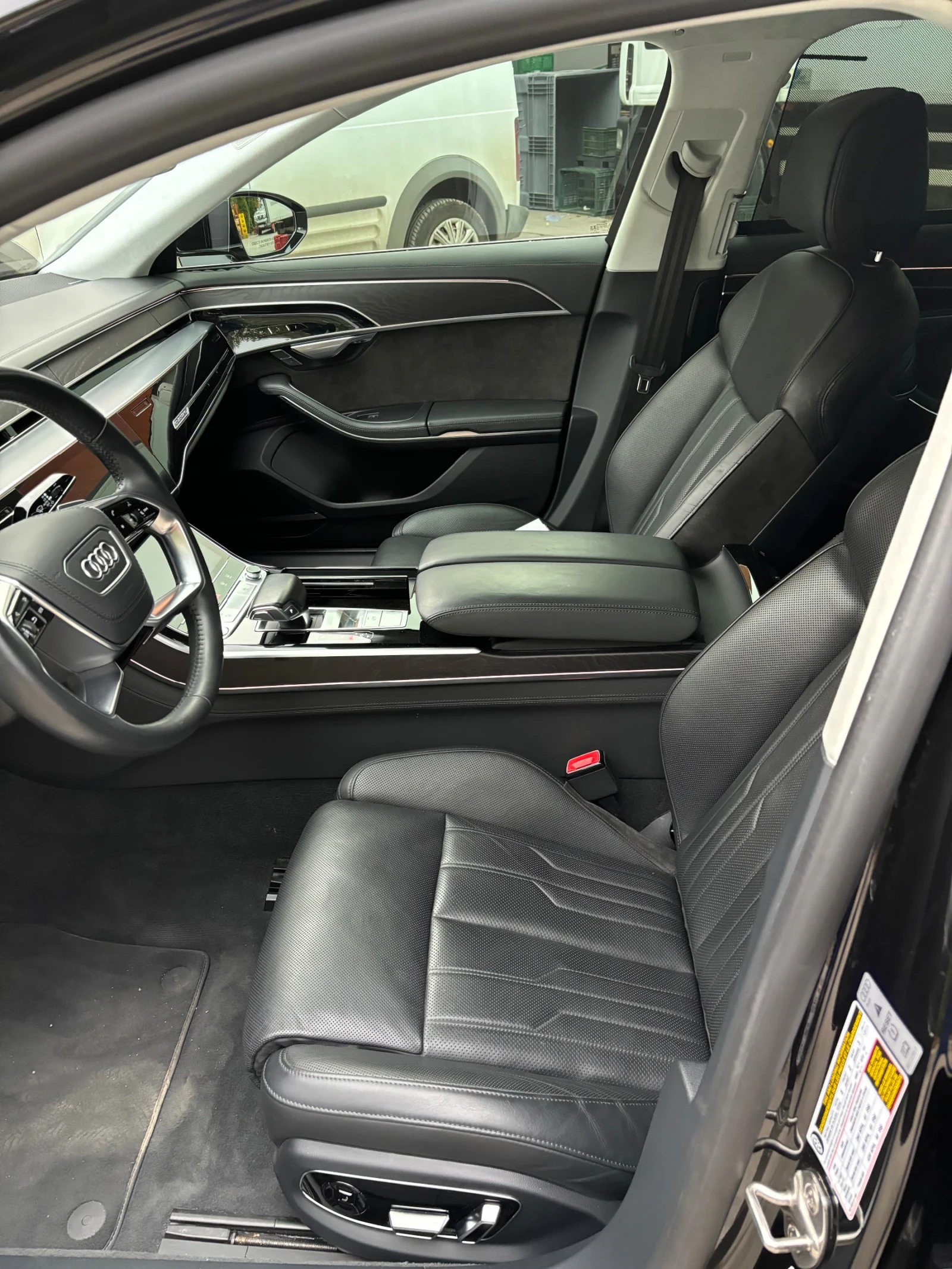 Audi A8  - изображение 6