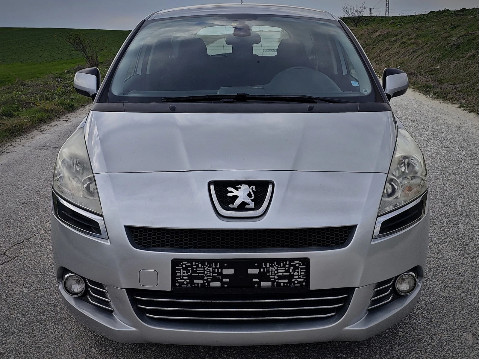 Peugeot 5008 * FACE* NAVI* E-HDI* 112ks*  - изображение 2