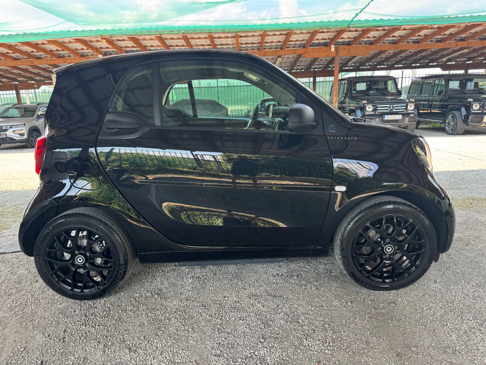 Smart Fortwo EQ 22kWh нов внос Швейцария - изображение 2