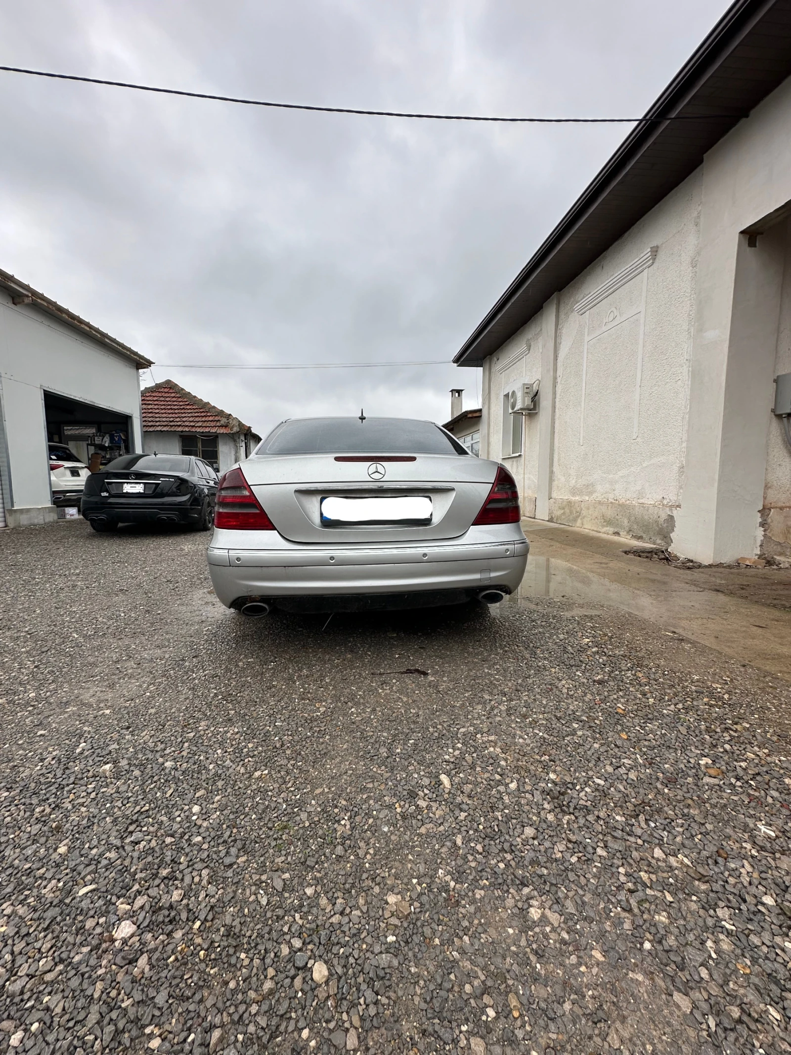 Mercedes-Benz E 320  - изображение 5