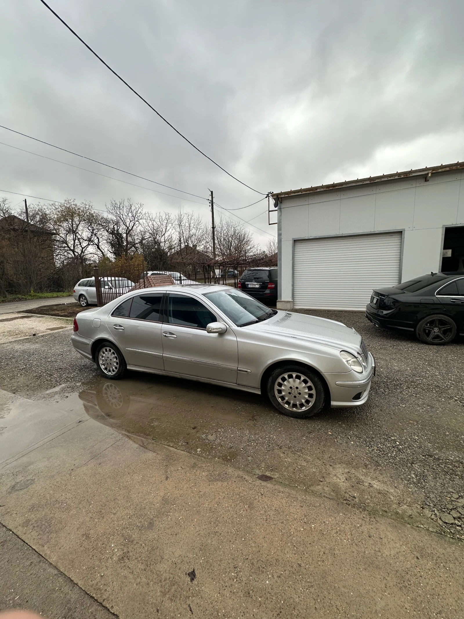 Mercedes-Benz E 320  - изображение 3