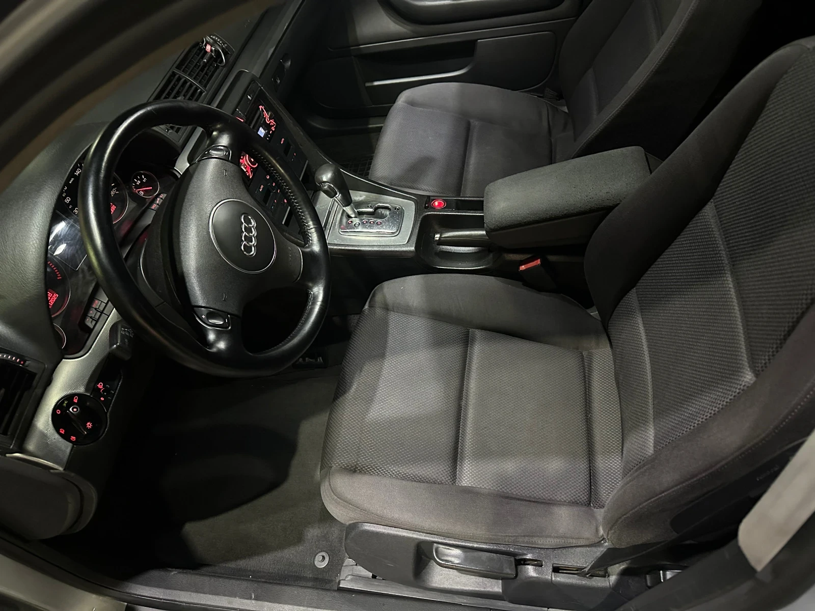 Audi A4 1.9 131 - изображение 5