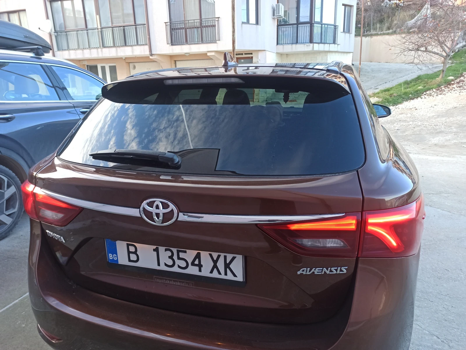 Toyota Avensis D4D - изображение 2