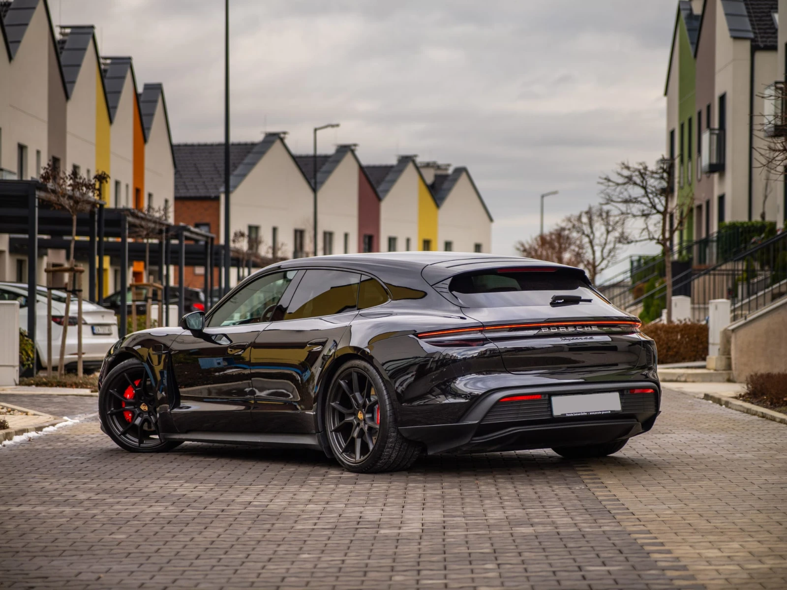 Porsche Taycan 4S 2025 105kWh Sport Turismo - изображение 2