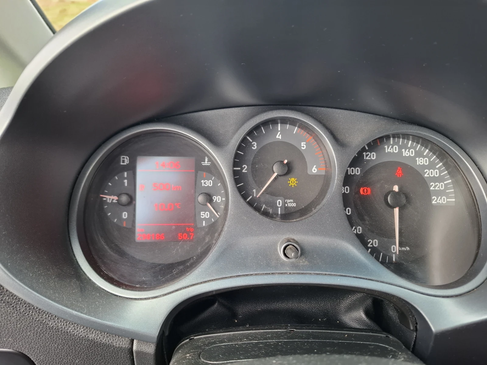 Seat Leon 2.0 TDI 140 - изображение 9