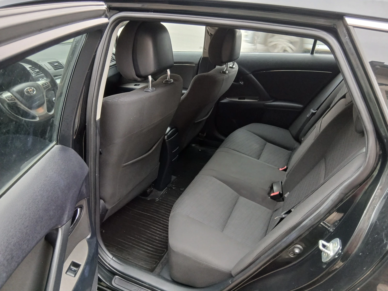 Toyota Avensis 2.0 D4D | Mobile.bg � ����������� 8