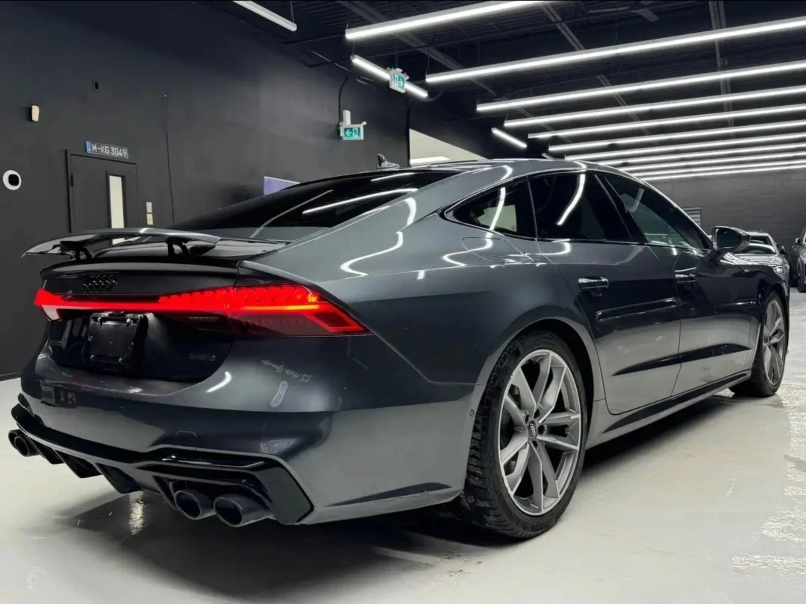 Audi A7 2019/S7-pack/B&O/AMBIENT/PANO/360/QUATTRO, снимка 4 - Автомобили и джипове - 54070165