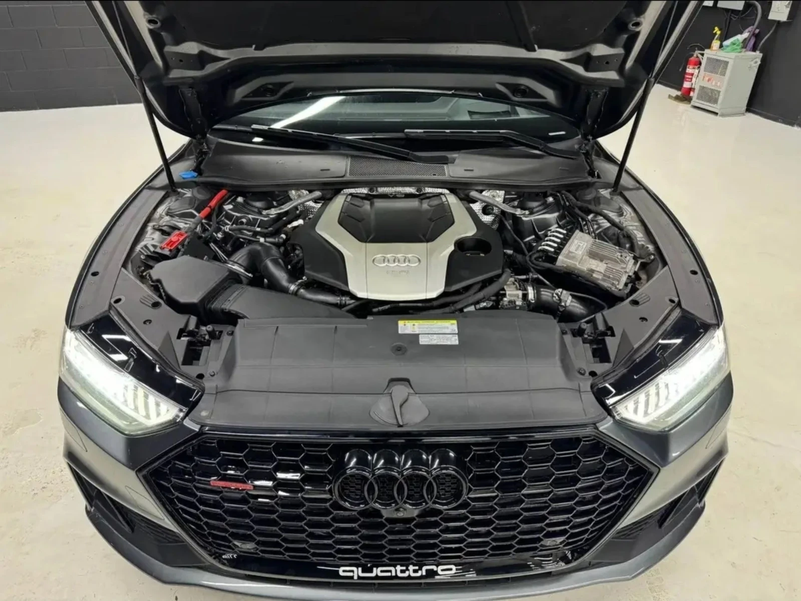 Audi A7 2019/S7-pack/B&O/AMBIENT/PANO/360/QUATTRO, снимка 13 - Автомобили и джипове - 54070165