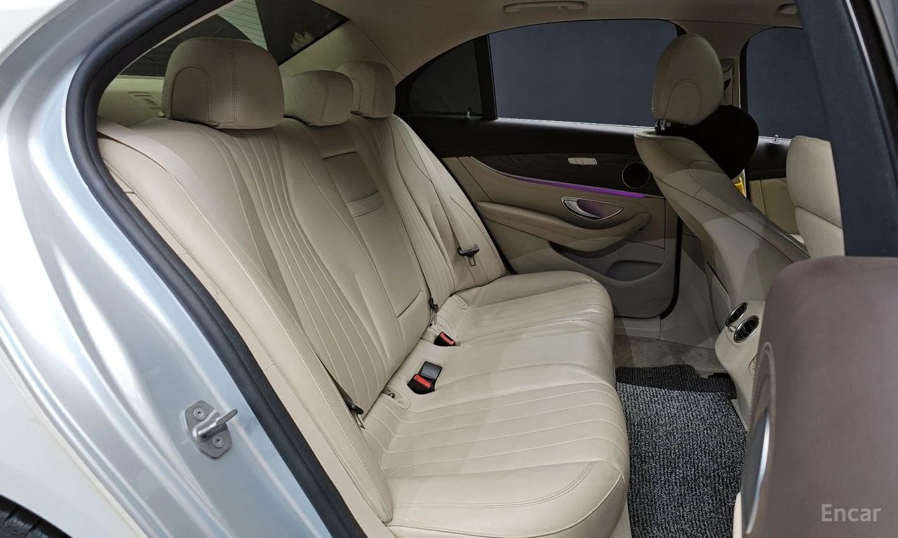 Mercedes-Benz E 220 EXCLUSIVE* ПАМЕТ* КАМЕРА* ПОДГРЕВ* ПАНОРАМА* КОЖА, снимка 9 - Автомобили и джипове - 54391303