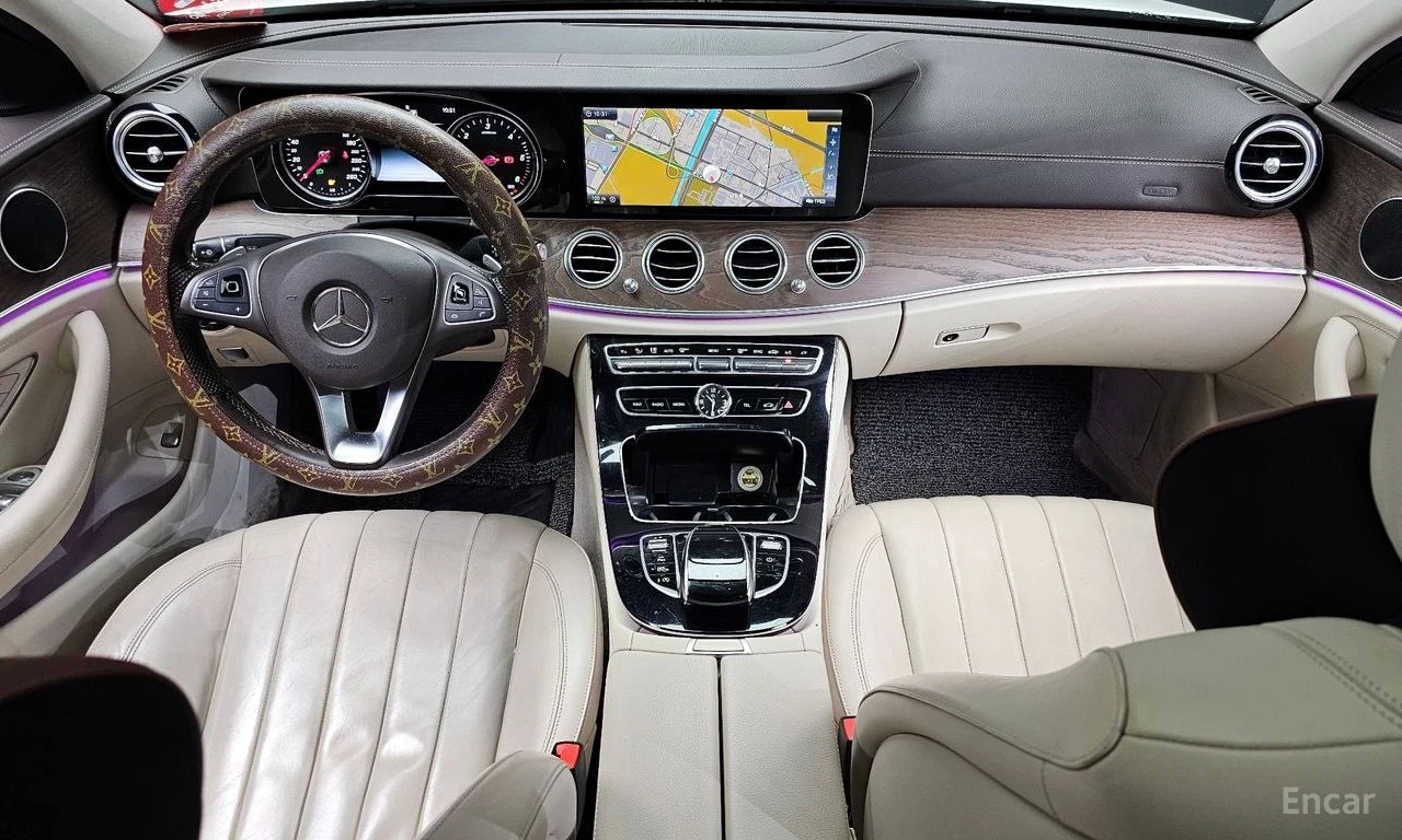 Mercedes-Benz E 220 EXCLUSIVE* ПАМЕТ* КАМЕРА* ПОДГРЕВ* ПАНОРАМА* КОЖА, снимка 7 - Автомобили и джипове - 54391303