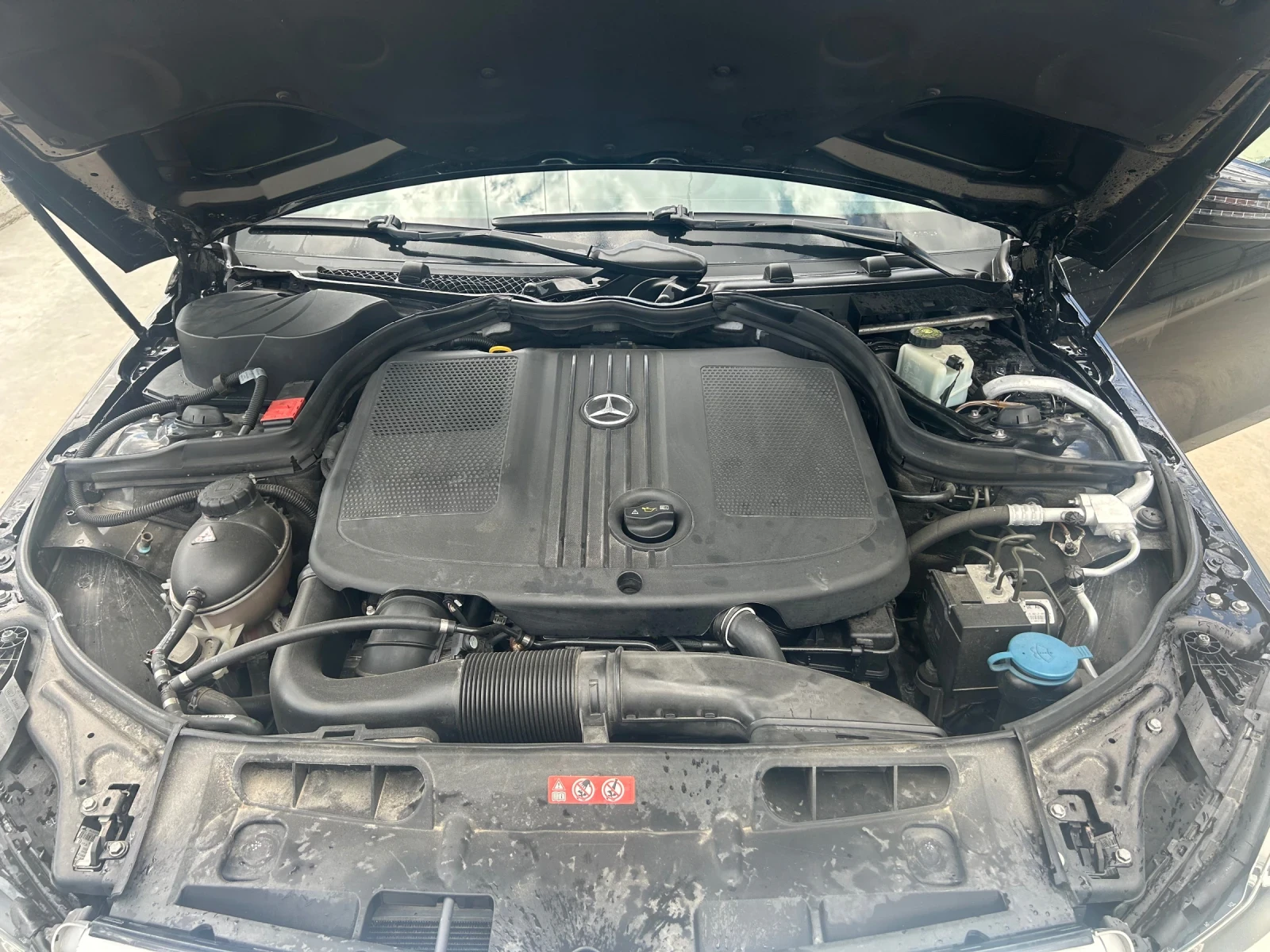 Mercedes-Benz C 200, снимка 9 - Автомобили и джипове - 54555441