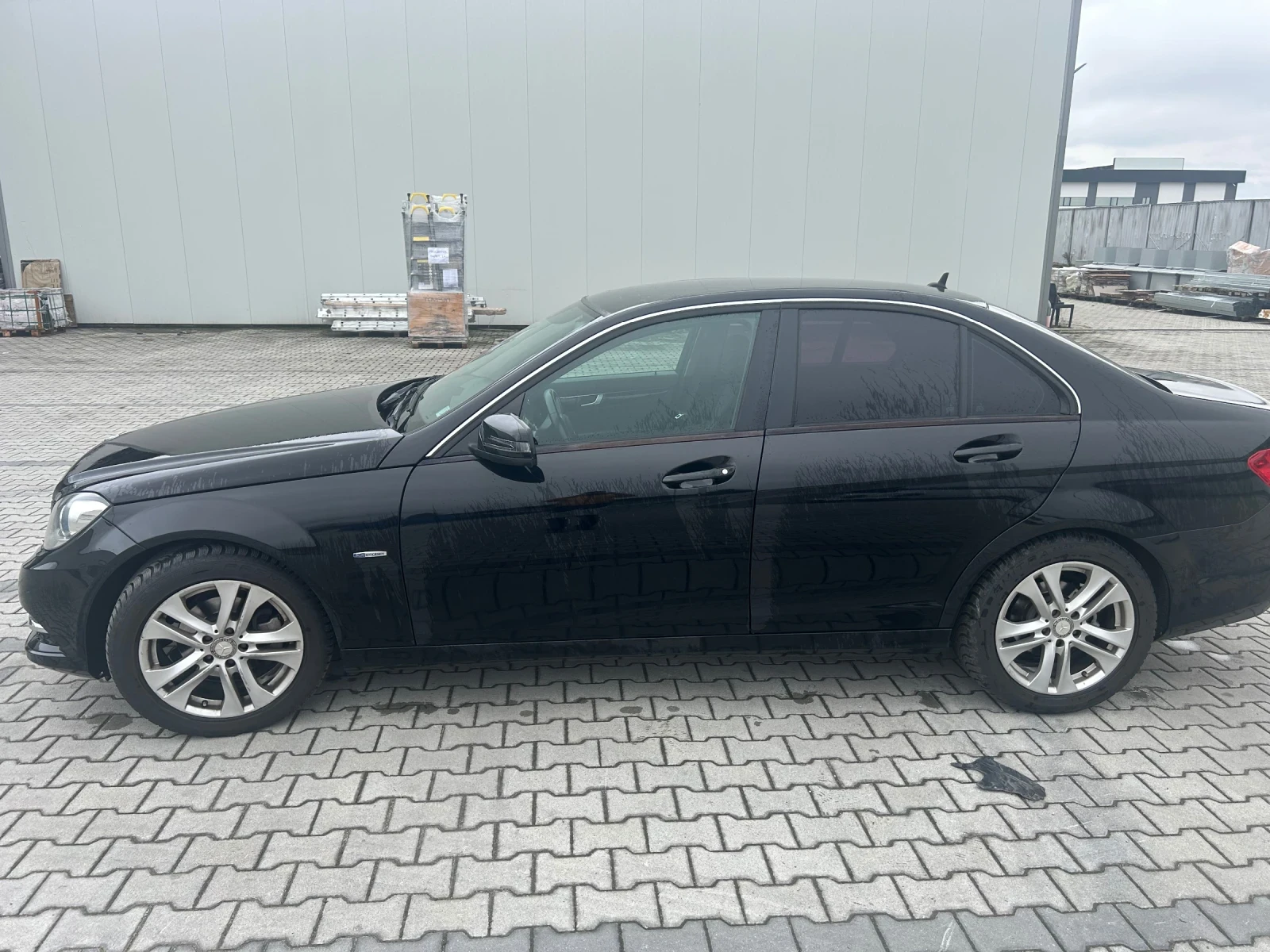 Mercedes-Benz C 200, снимка 10 - Автомобили и джипове - 54555441