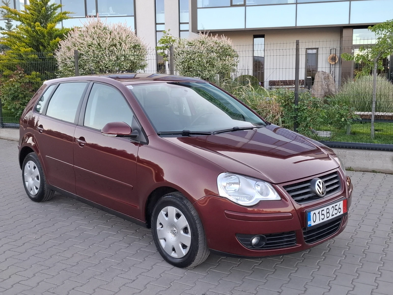VW Polo 1.2i* (70кс)* FACELIFT* FАMILY* * НОВ ВНОС* , снимка 4 - Автомобили и джипове - 54556207