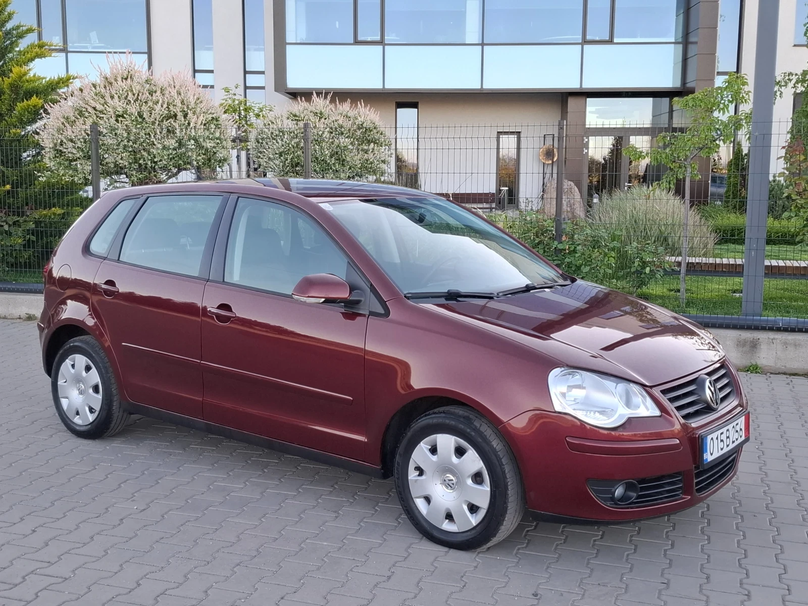 VW Polo 1.2i* (70кс)* FACELIFT* FАMILY* * НОВ ВНОС* , снимка 6 - Автомобили и джипове - 54556207