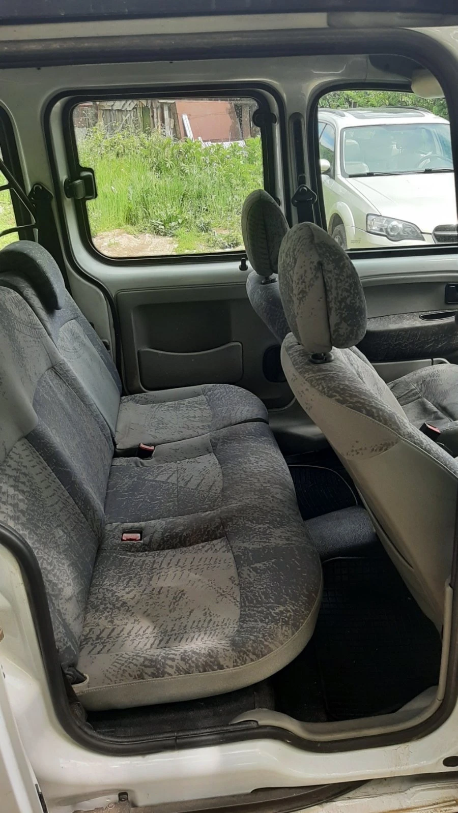 Renault Kangoo 1.9 dci, снимка 14 - Автомобили и джипове - 54858600