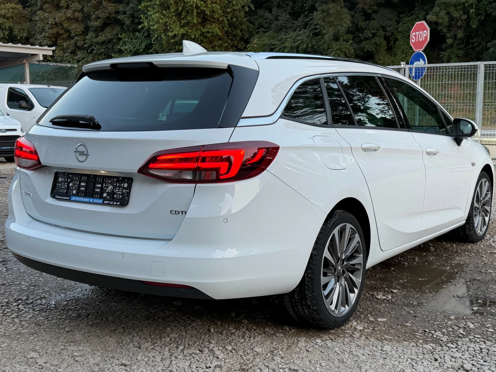 Opel Astra 1.6CDTI* FULL* LED* NAVI* EVRO6* , снимка 4 - Автомобили и джипове - 55042431