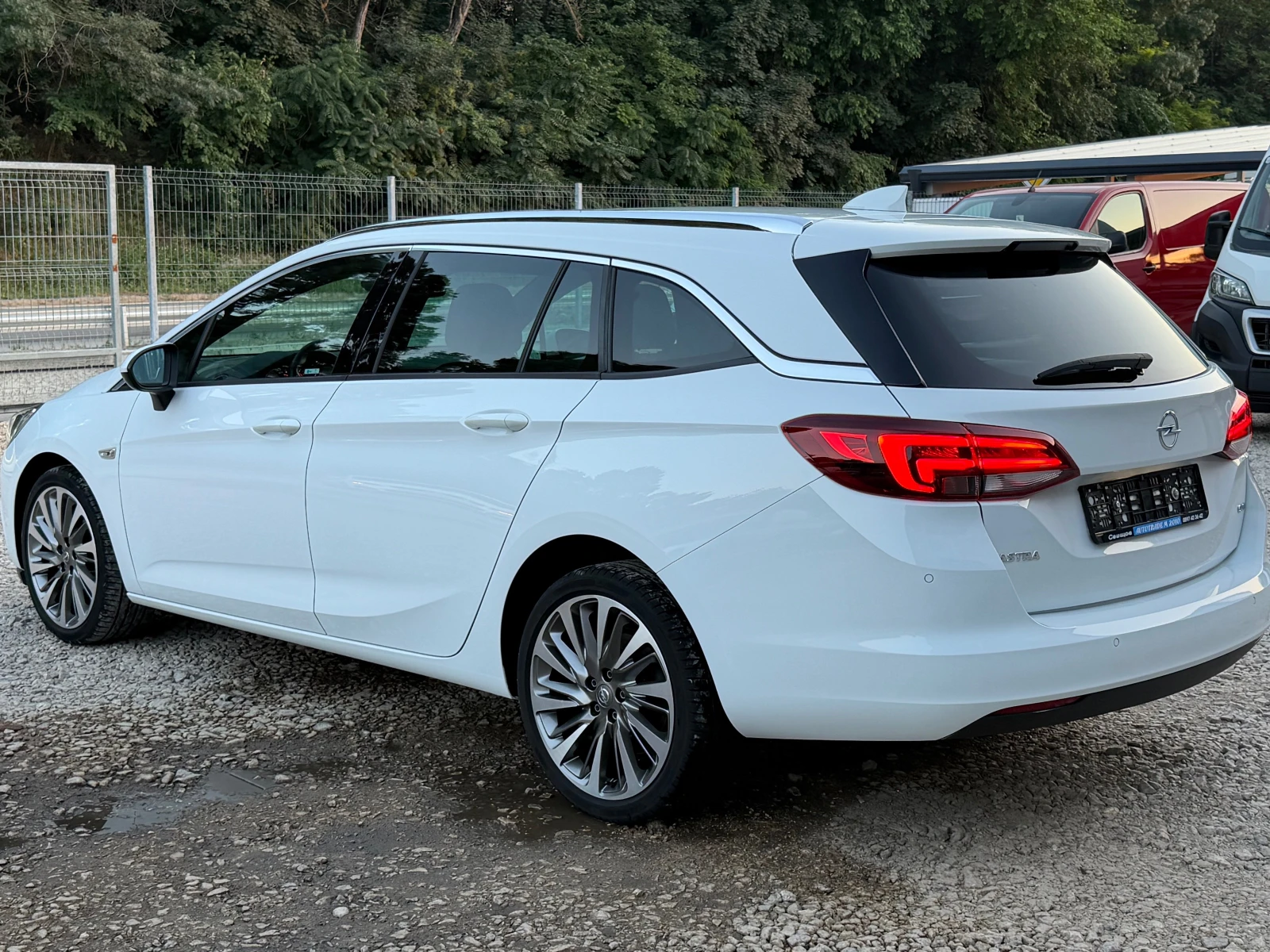 Opel Astra 1.6CDTI* FULL* LED* NAVI* EVRO6* , снимка 6 - Автомобили и джипове - 55042431