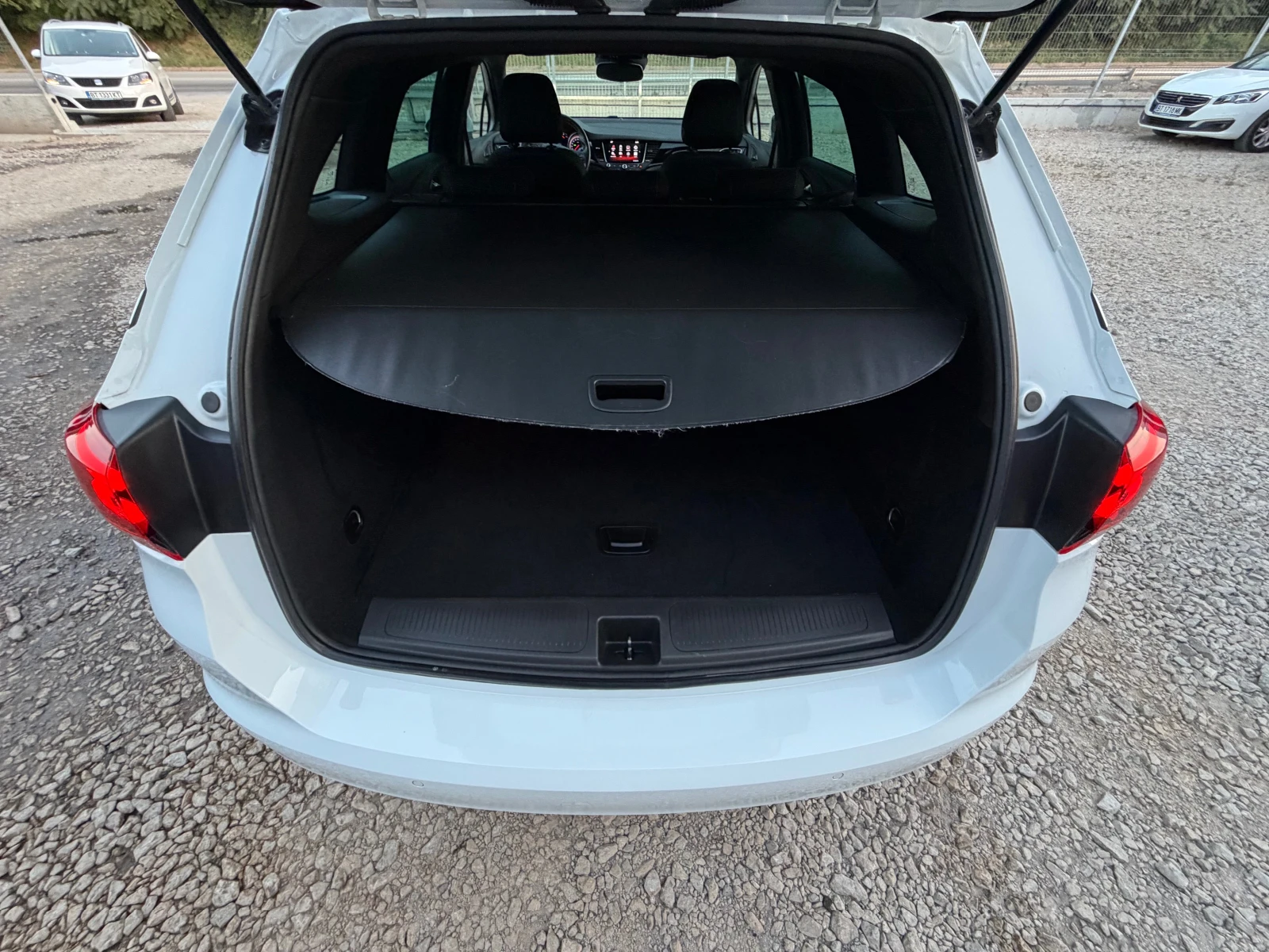 Opel Astra 1.6CDTI* FULL* LED* NAVI* EVRO6* , снимка 7 - Автомобили и джипове - 55042431
