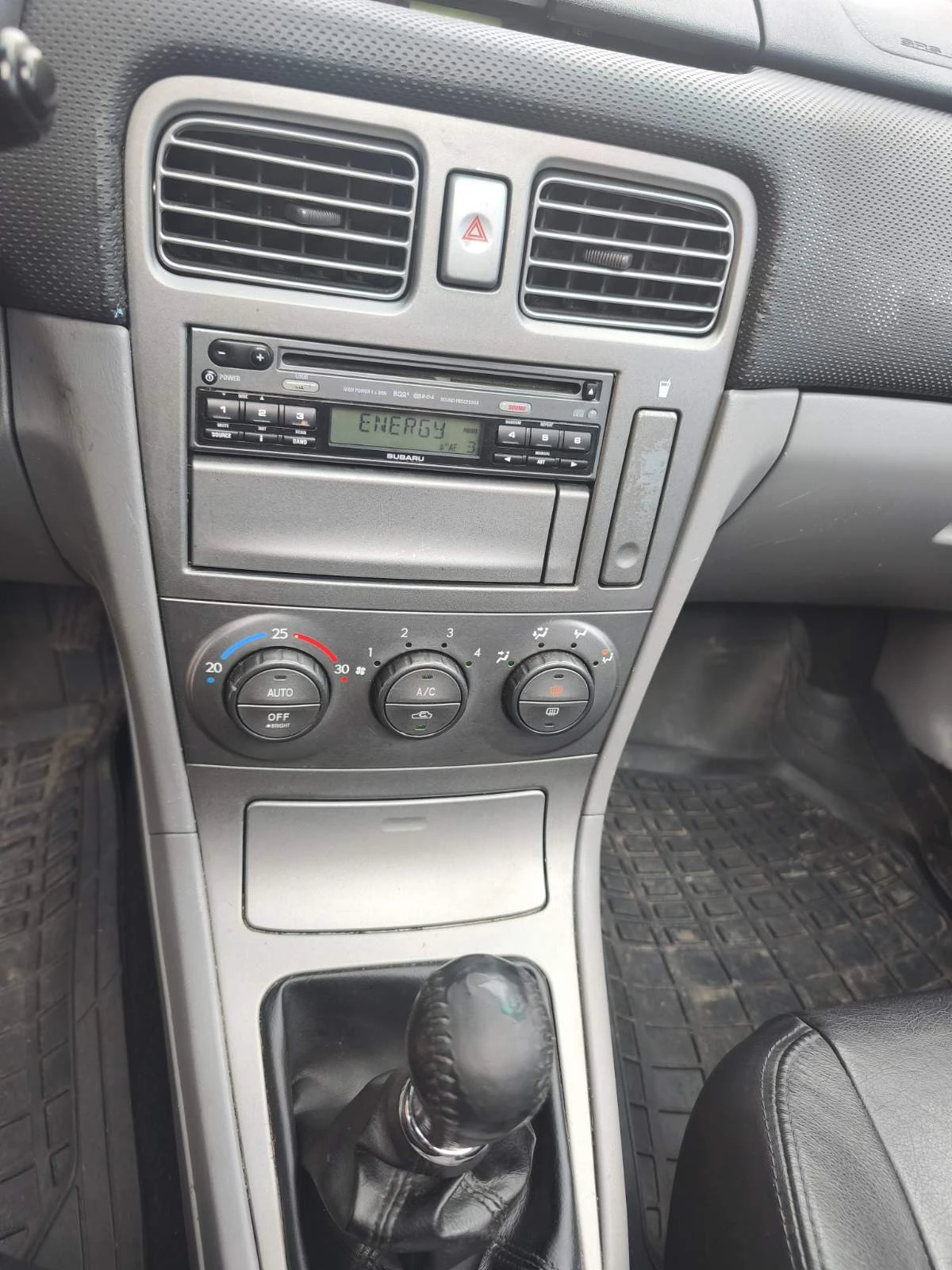 Subaru Forester 2000 TURBO  GAZ 4X4, снимка 7 - Автомобили и джипове - 55101959