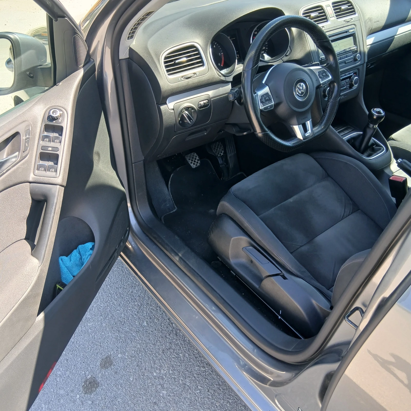 VW Golf, снимка 5 - Автомобили и джипове - 55620242