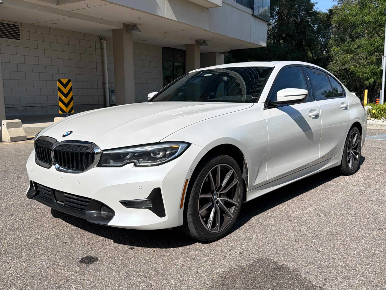 BMW 330 xDrive * CARFAX * ОПЦИЯ ЗА ФИНАНСИРАНЕ