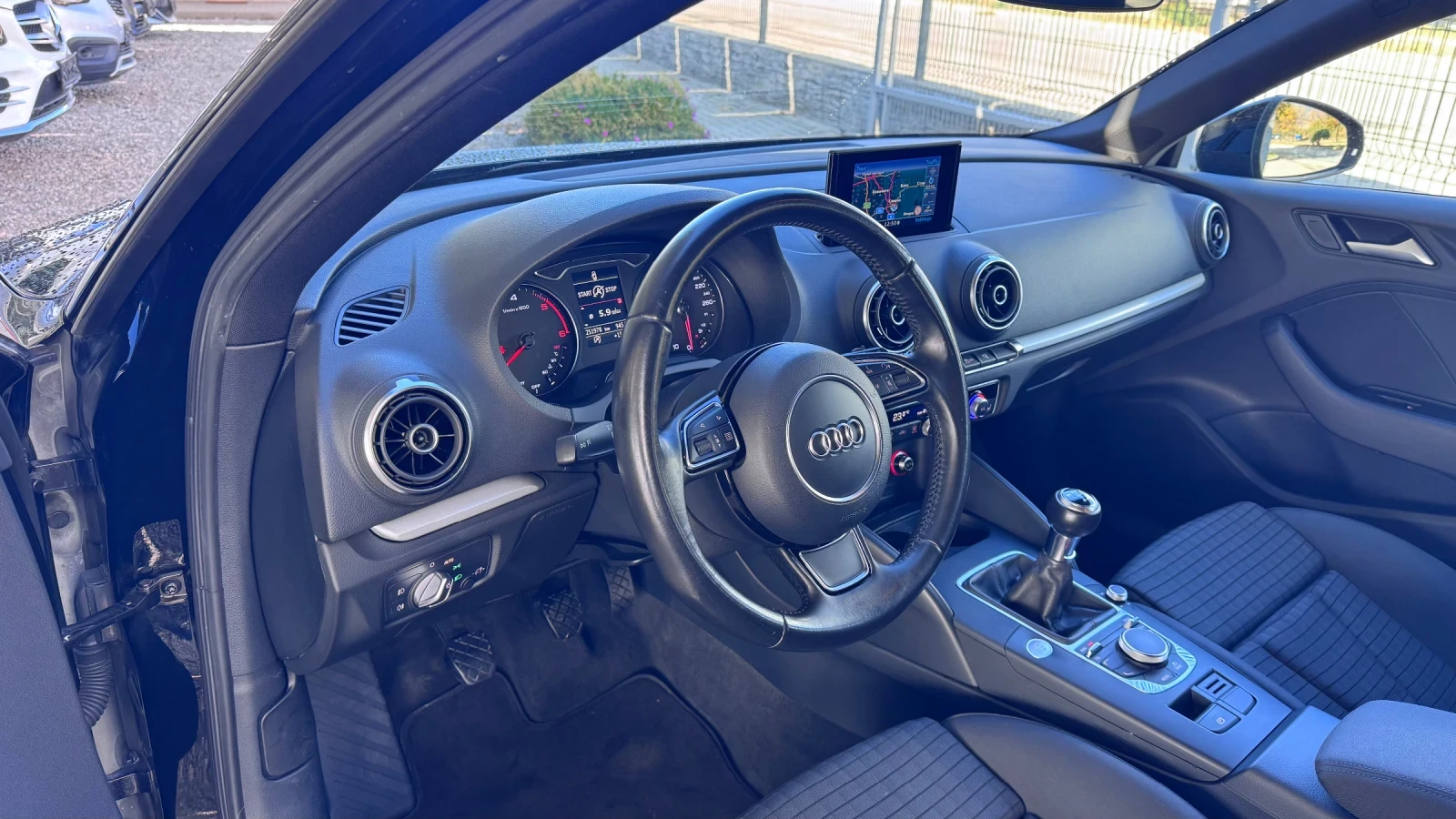 Audi A3 2.0TDI 150�� 6��* Keyless* NAVI* ����������*  | Mobile.bg � ����������� 11
