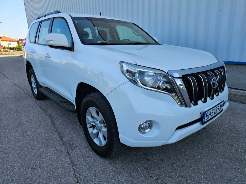 Toyota Land cruiser 2.8 D4D, снимка 3 - Автомобили и джипове - 48107499