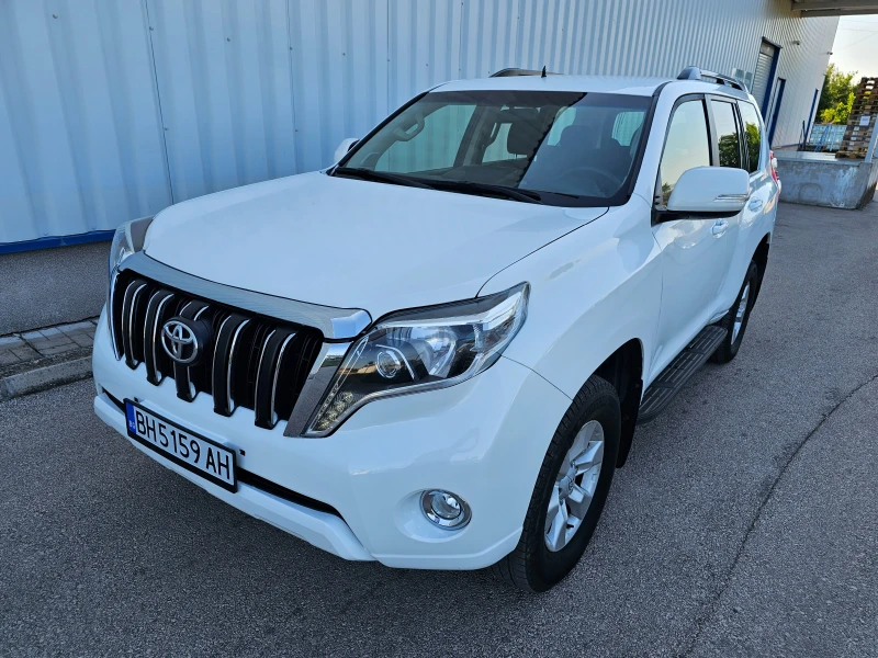 Toyota Land cruiser 2.8 D4D, снимка 2 - Автомобили и джипове - 48107499