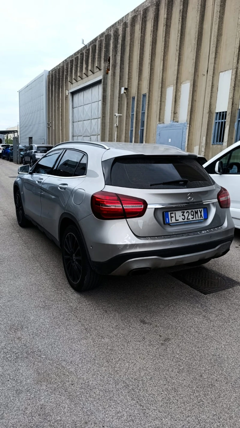 Mercedes-Benz GLA 200 FACELIFT, снимка 9 - Автомобили и джипове - 48300587