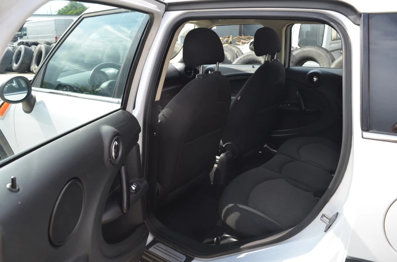 Mini Countryman 1.6 D ALL4, снимка 9 - Автомобили и джипове - 50744585