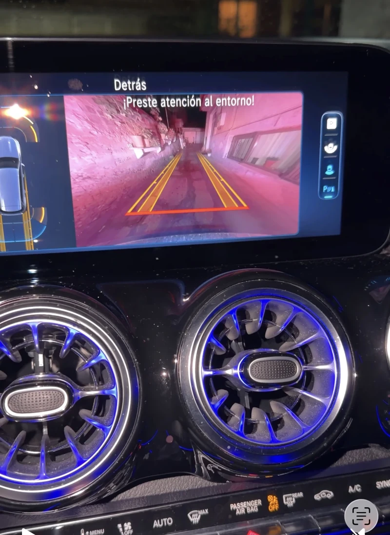 Mercedes-Benz GLB 250 AMG    4MATIC~ Line  Advanced Plus, снимка 14 - Автомобили и джипове - 52405919