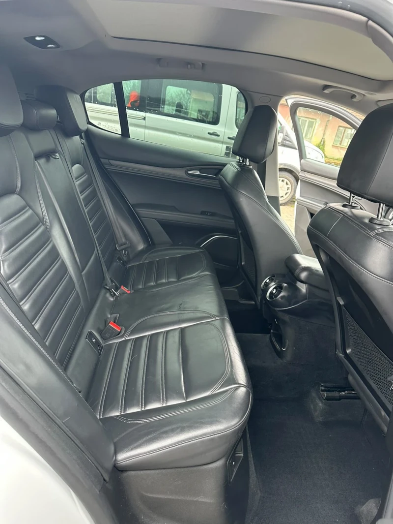 Alfa Romeo Stelvio 2.0T Q4 4х4 ПЪРВИ СОБСТВЕНИК ! , снимка 7 - Автомобили и джипове - 52831283