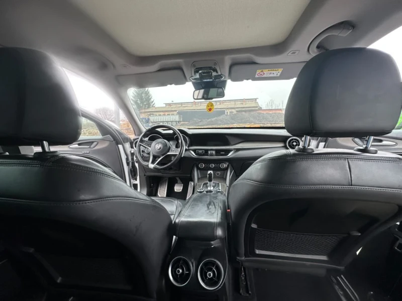Alfa Romeo Stelvio 2.0T Q4 4х4 ПЪРВИ СОБСТВЕНИК ! , снимка 8 - Автомобили и джипове - 52831283