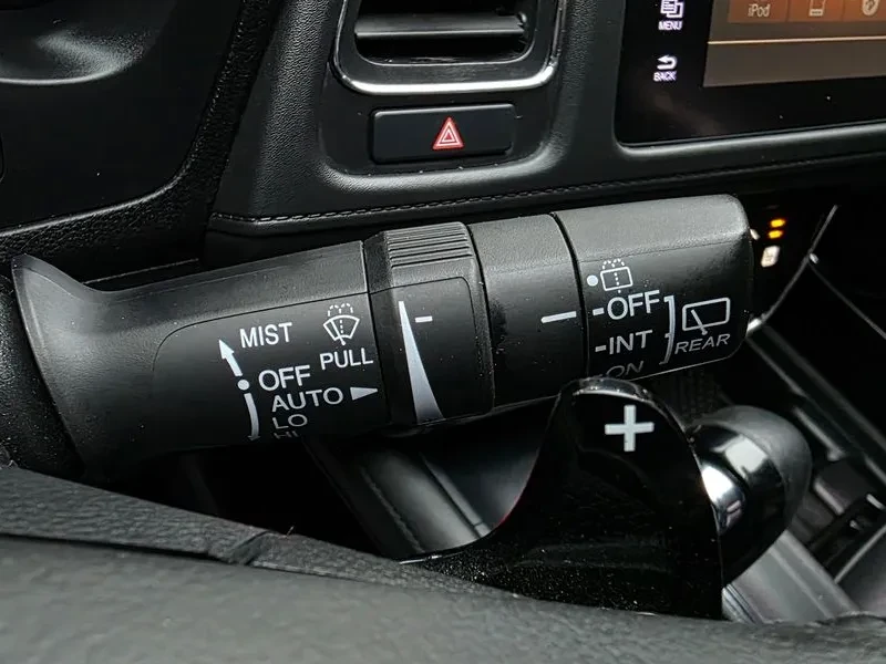 Honda Hr-v 1.8, снимка 17 - Автомобили и джипове - 56566073