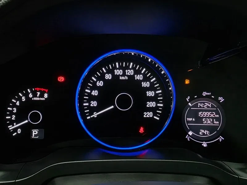 Honda Hr-v 1.8, снимка 8 - Автомобили и джипове - 56566073